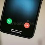 8778318558 toll-free number incoming call on smartphone screen